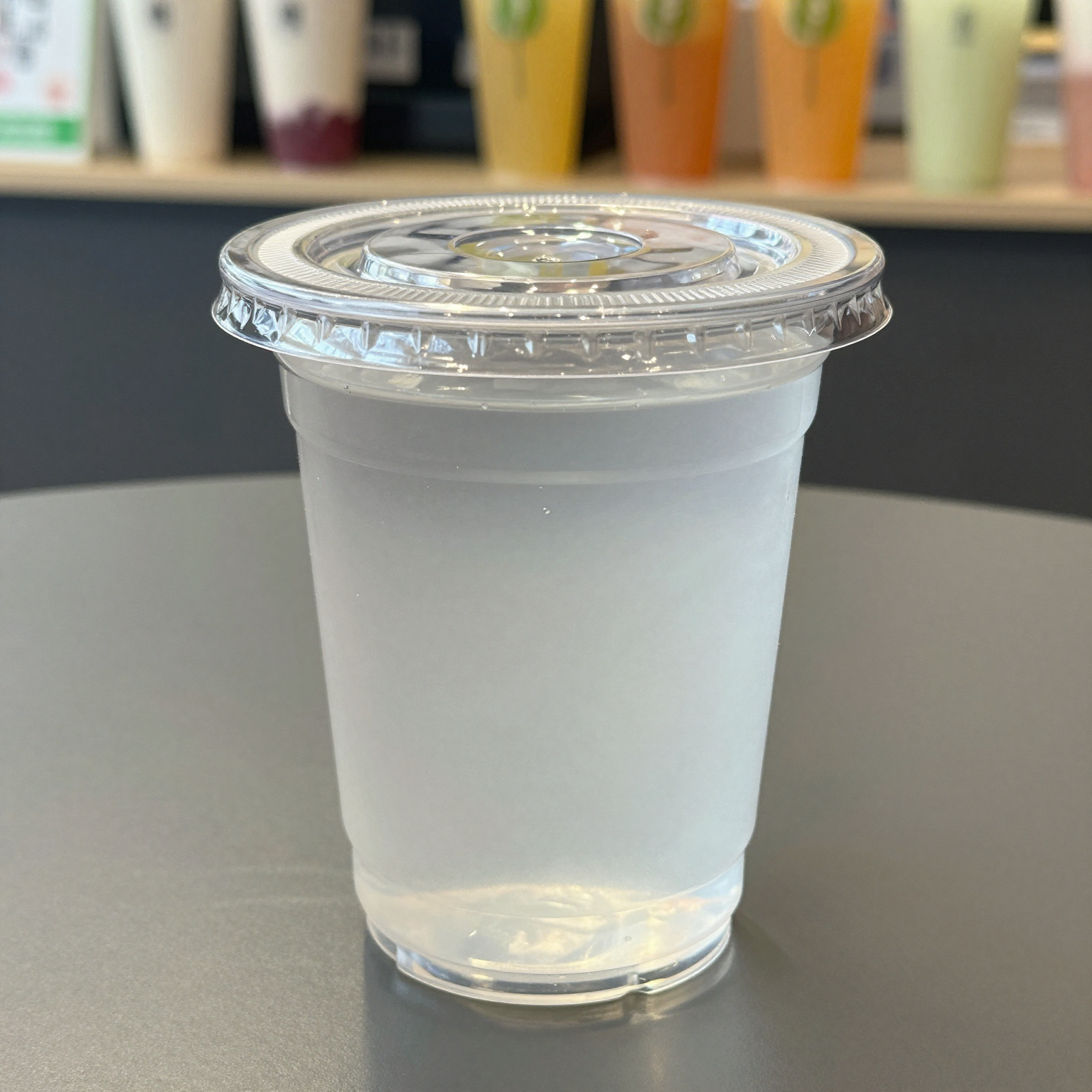 12 oz clear plastic cup with flat lid